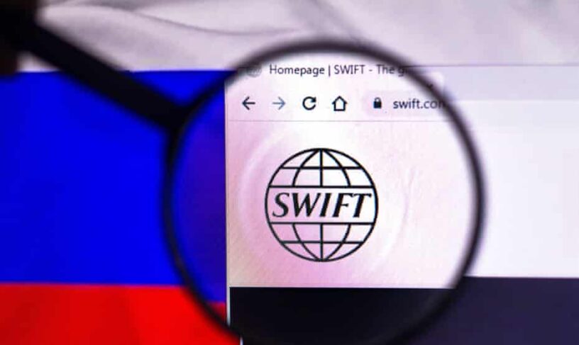 کمیسیون اتحادیه اروپا بانک های روسیه را از شبکه سوئیفت حذف می کند